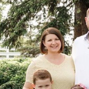 Meet your Posher, Elizabeth